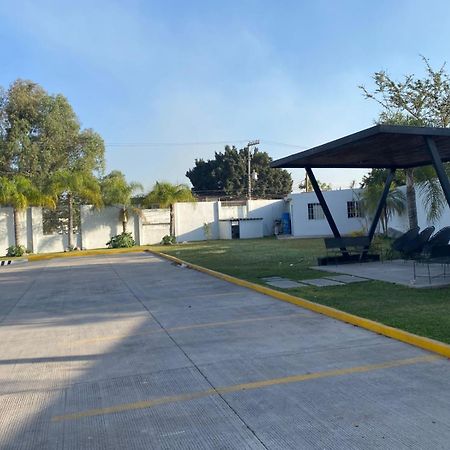 Hotel Bugari Aeropuerto Guadalajara Las Pintas Exterior photo
