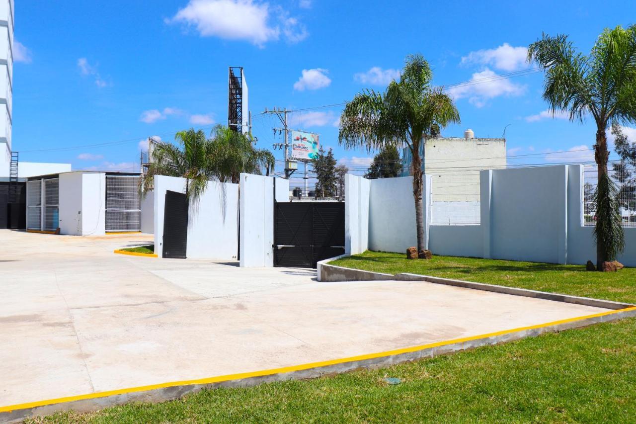 Hotel Bugari Aeropuerto Guadalajara Las Pintas Exterior photo