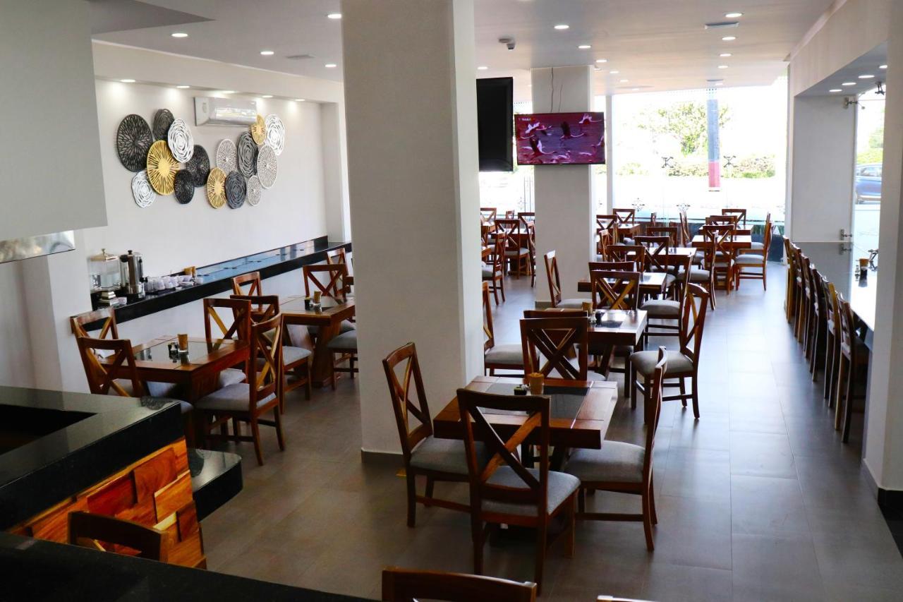 Hotel Bugari Aeropuerto Guadalajara Las Pintas Exterior photo